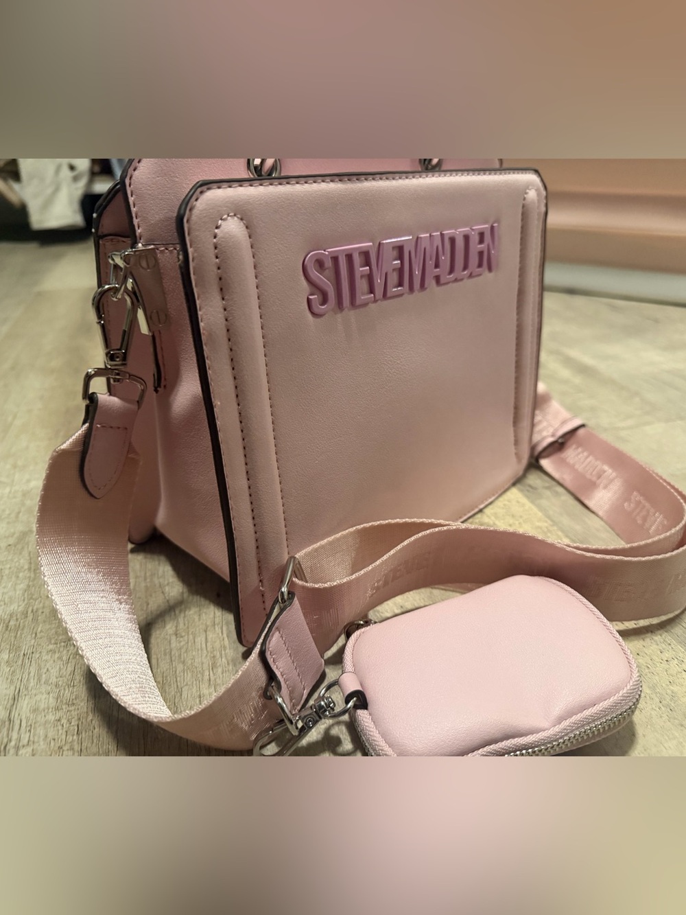 Steve Madden Light Pink Structured Crossbody with Detachable Straps - Picture 2 of 7